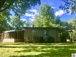 275 Horseshoe Dr