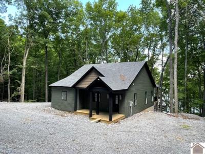 180 Periwinkle Hill Rd