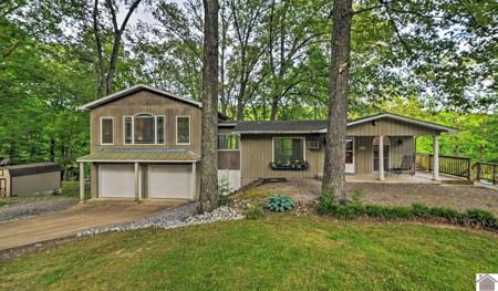 511 Willow LN