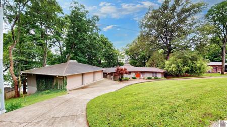 429 Shawnee Trail