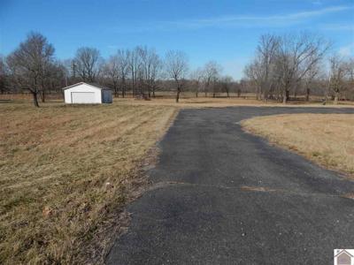 6439 US Hwy 641N