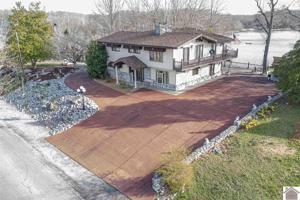 456 Skyline Dr.
