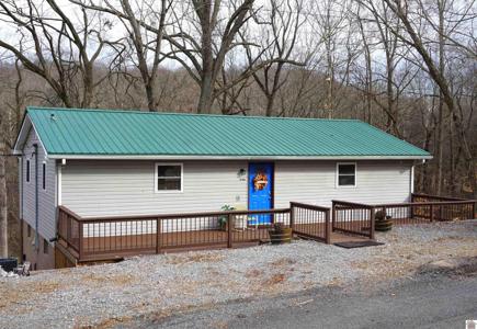 1596 Piney Wood Rd.