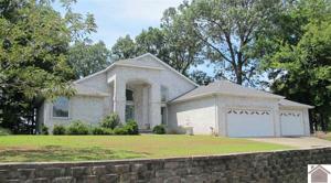 242 Hampton Dr