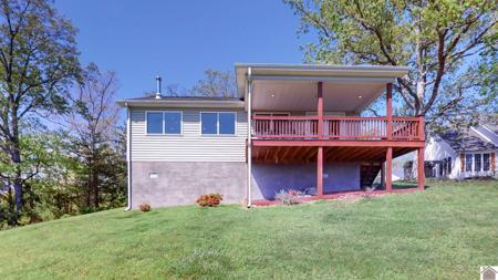507 Lakeshore Drive