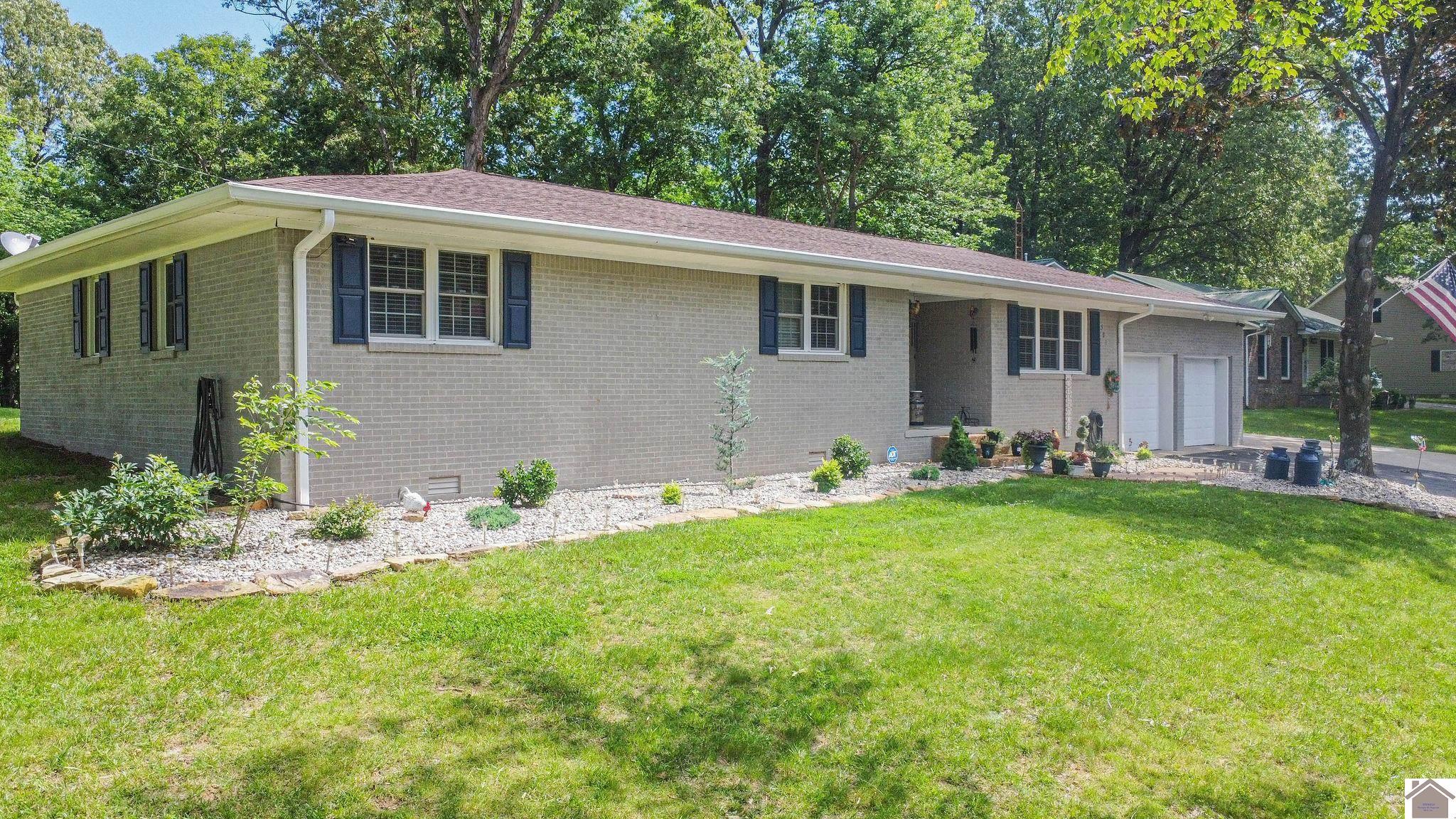 501 S Willow Way, Kuttawa, KY lhrmls02202109