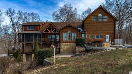 907 N Worthington Way