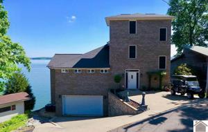 291 Castle Dr