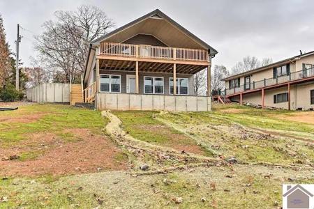 96 Tuckaway Ridge