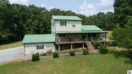 2835 Aurora Hwy