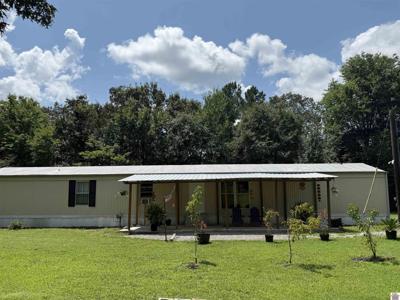 108 Hollytree Drive