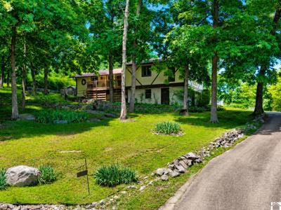 212 Bayview Drive