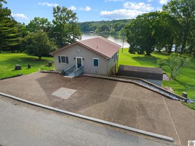 1121 Cunningham Lane