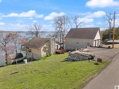 62 lakeshore dr