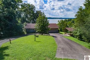 98 Ellenwood Drive