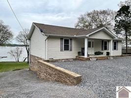 408 Lakeshore Drive