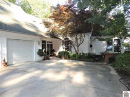 601 Swallow Ln