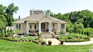 719 Bayview Drive W