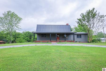 52 Autumn Ln