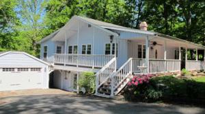 425 BAYVIEW DRIVE