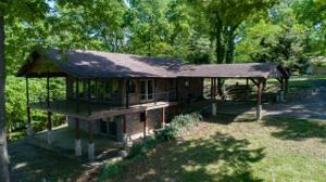 218 N Lakeshore