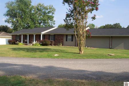 300 Barton Cr