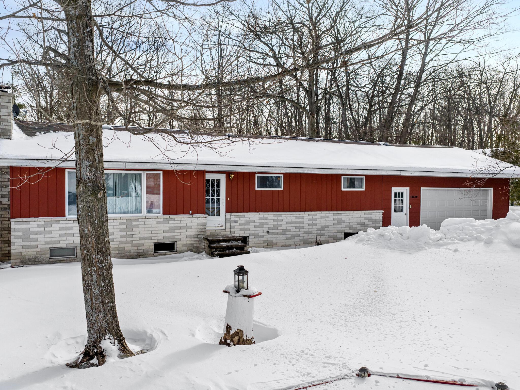 Image 3: Front of House