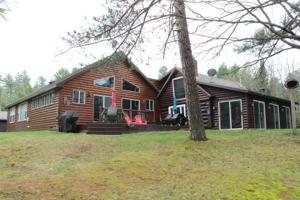 1220 Moffatt Trail
