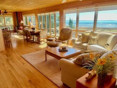 3199 S Lake Shore Drive