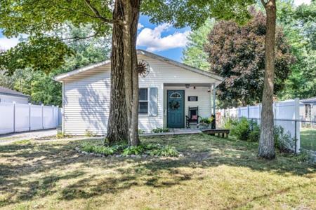 133 Mohican Avenue