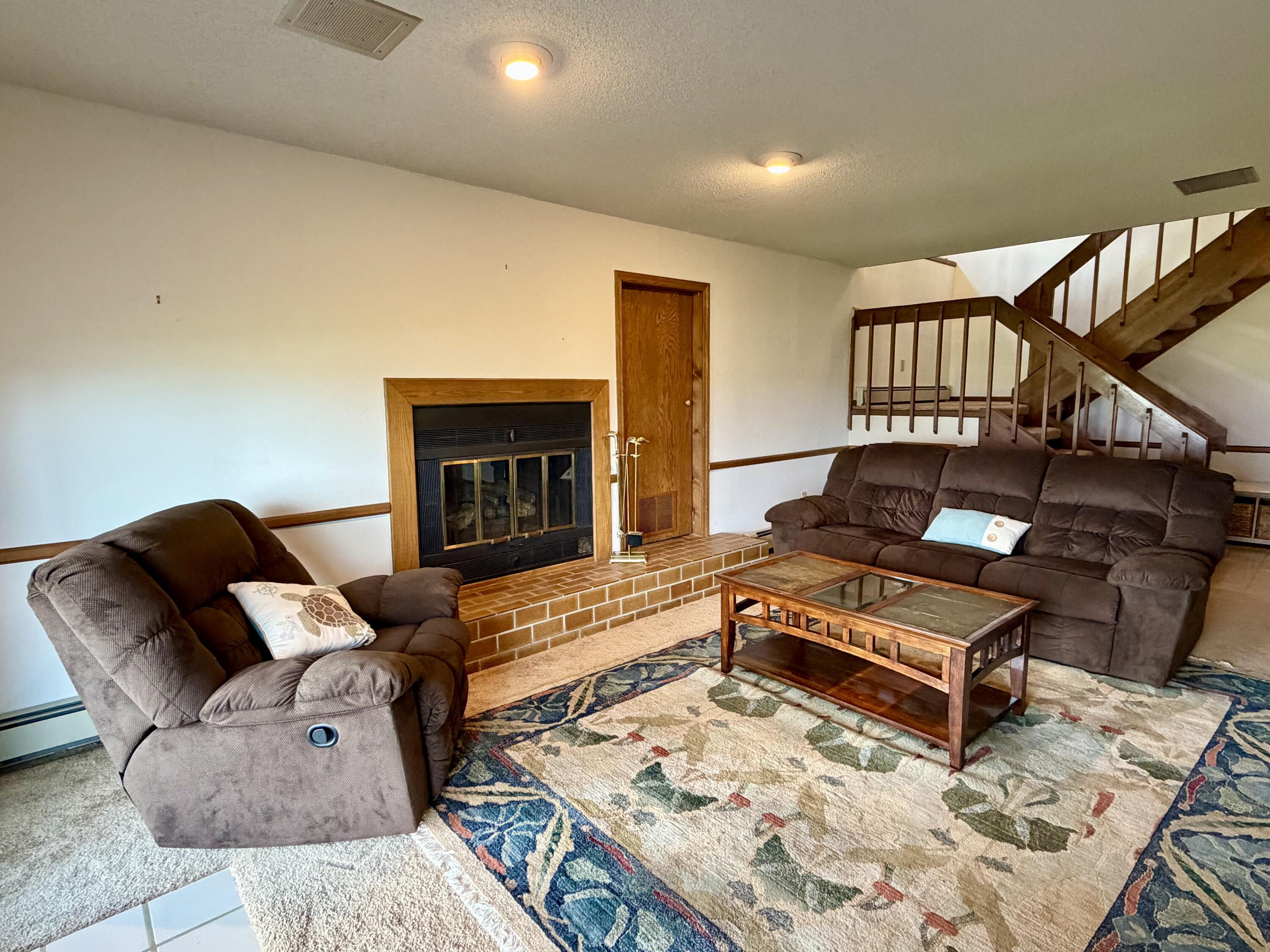 Image 4: Family Room