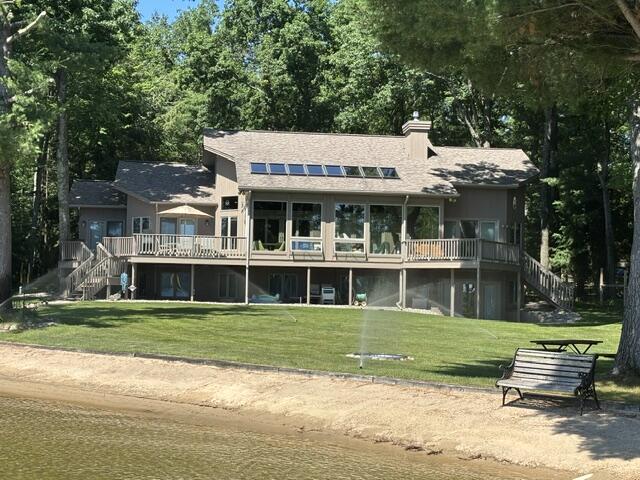 Image 3: Lake View