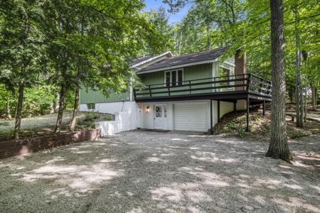 5881 Arawak Pass