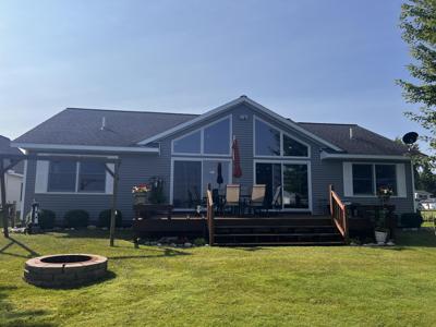 6845 Lakeview Blvd.