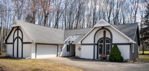6537 Foothills Trail