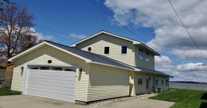 832 Iroquois