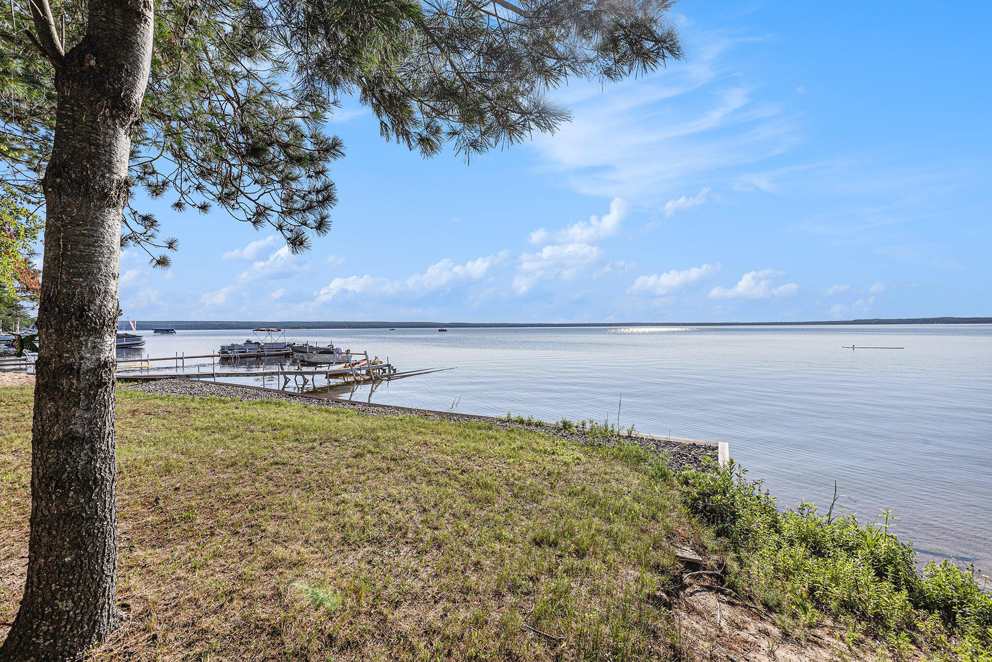 Image 3: 60' Black Lake Frontage