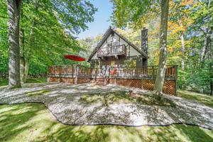 1414 Apple Hill Circle