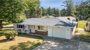 216 Shady Lane Avenue