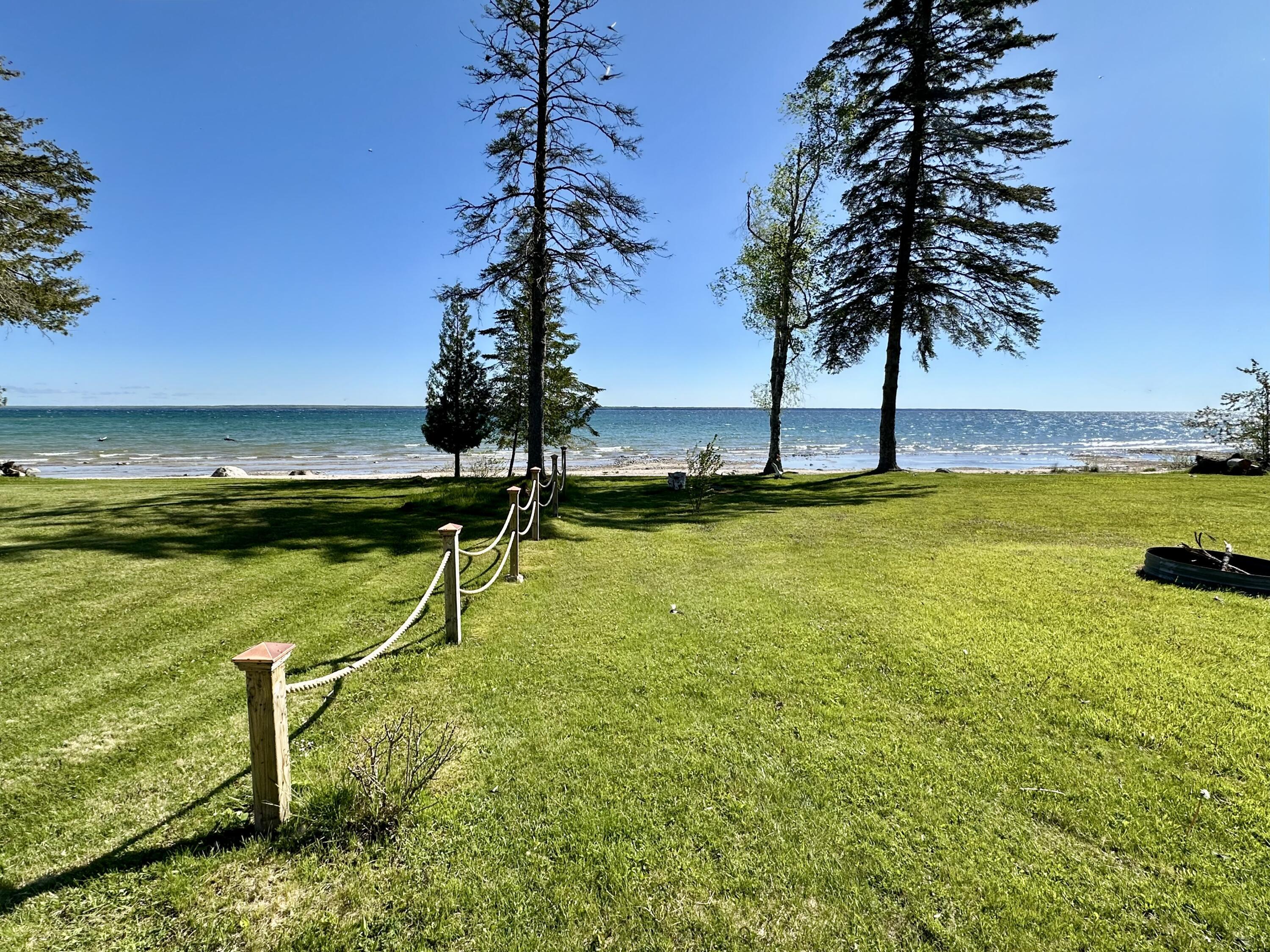 Image 4: Deeded Access