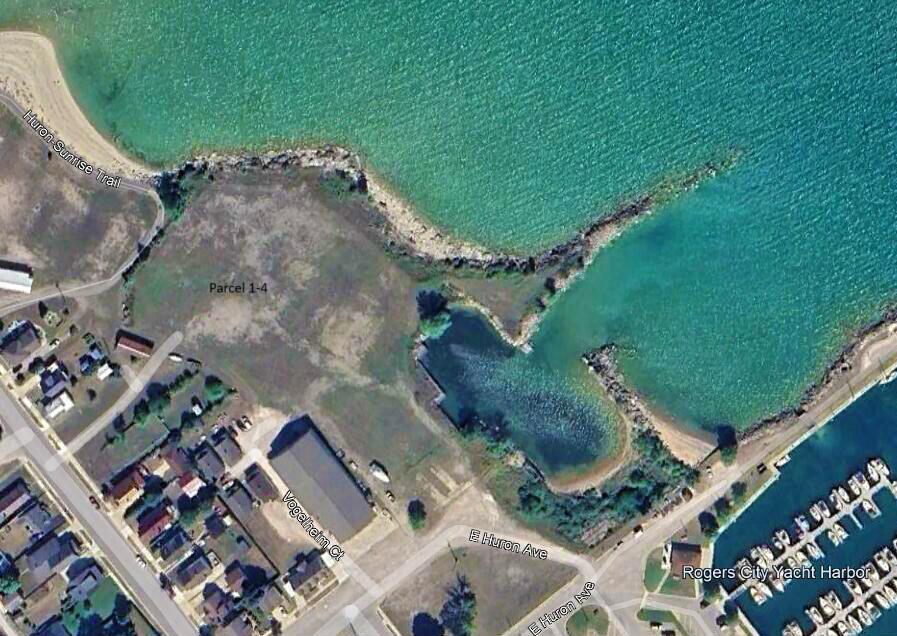 Image 4: Unique Waterfront