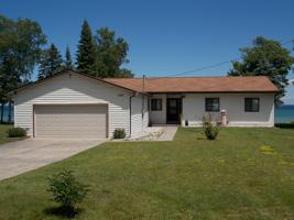1382 Nicolet Drive