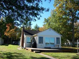 104 Lakewood Avenue