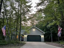 6824 Ferngrove Court