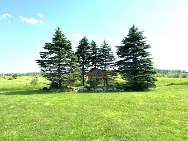 Image 3: Eagle Beach sign