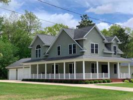 302 WILDWOOD Drive