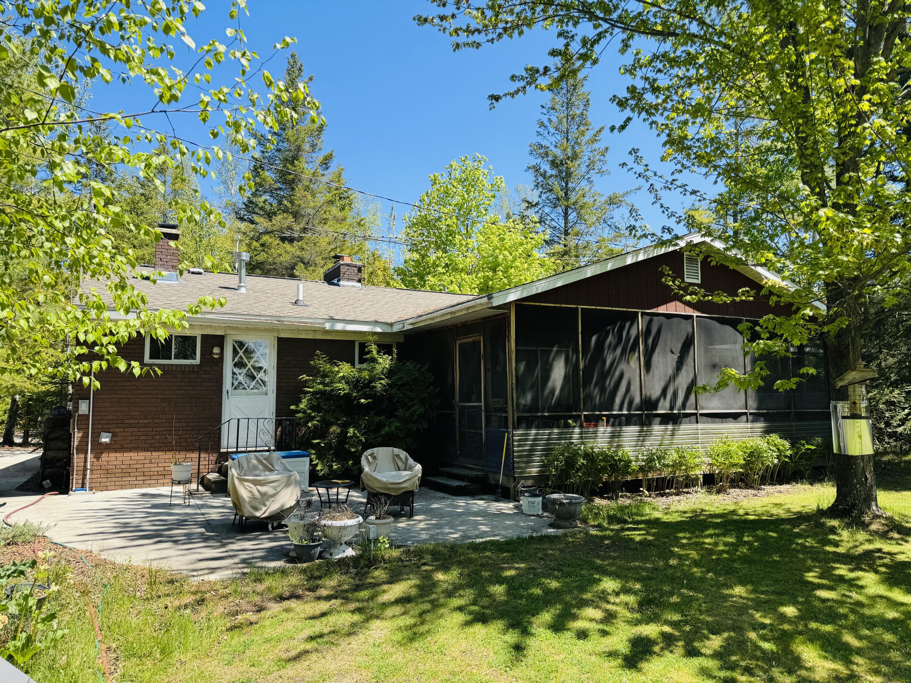 Image 2: Exterior