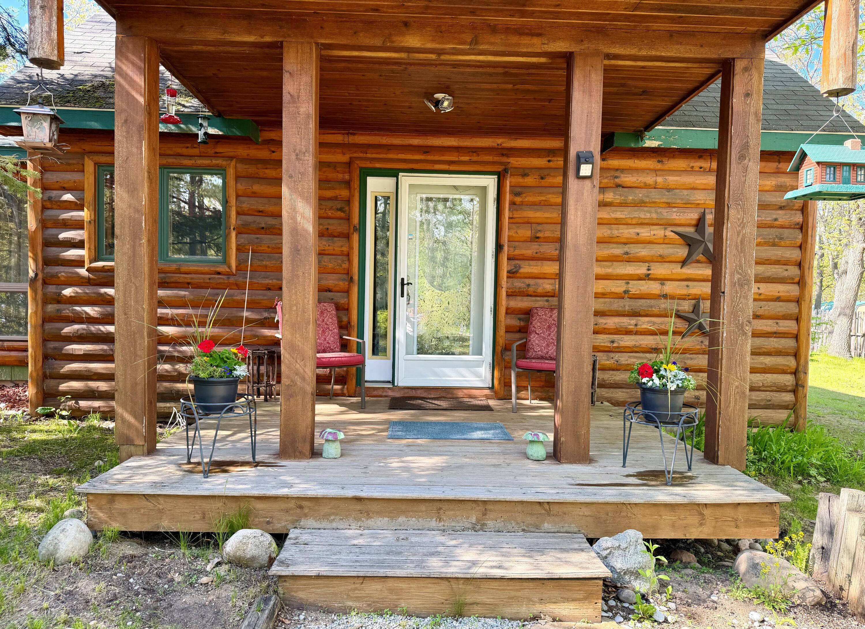 Image 3: Porch