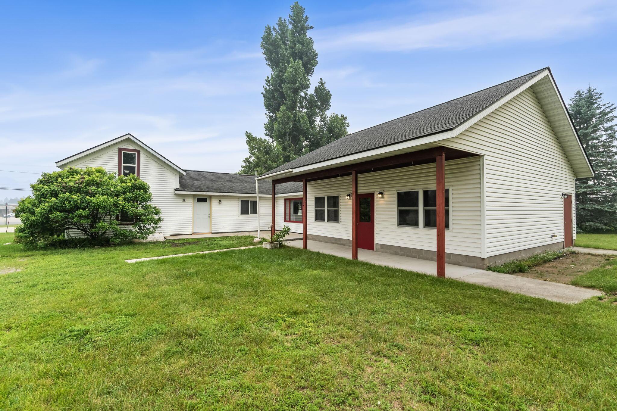 Image 3: 15-web-or-mls-DSC01990