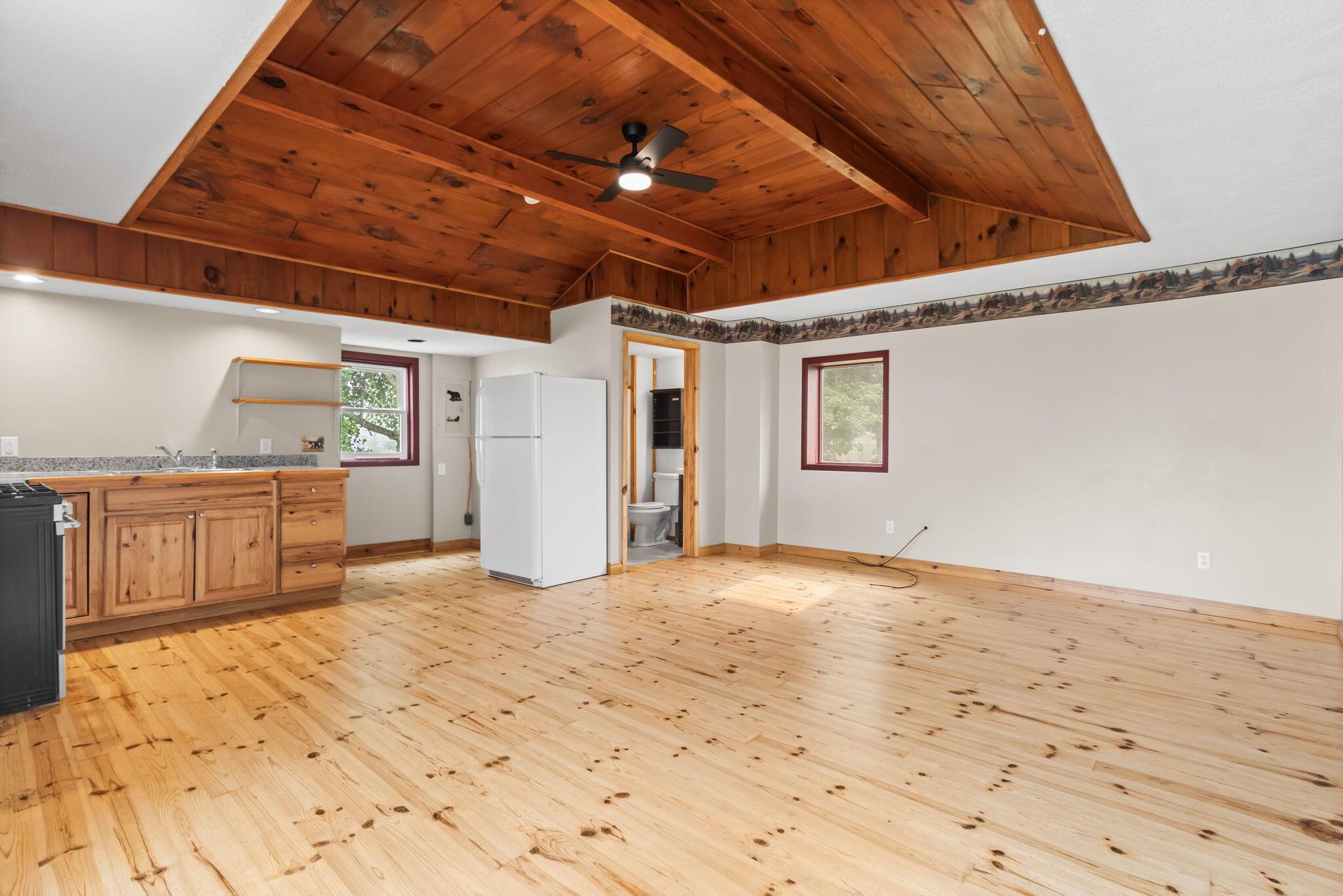 Image 4: 22-web-or-mls-DSC01655